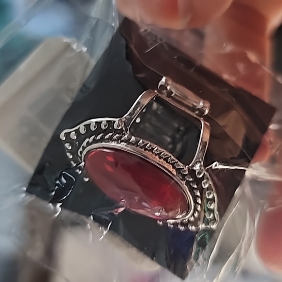 Coquettishly Casablanca Red Ring Sz 💍 5-9 NWT - Picture 4 of 4
